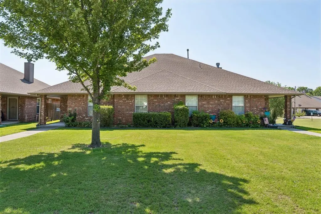 400 N Willowood Drive #400 and 402, Yukon, OK 73099 - #1