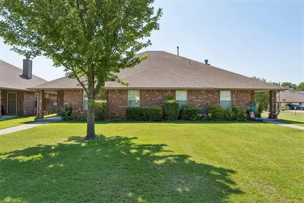 400 N Willowood Drive #400 and 402, Yukon, OK 73099