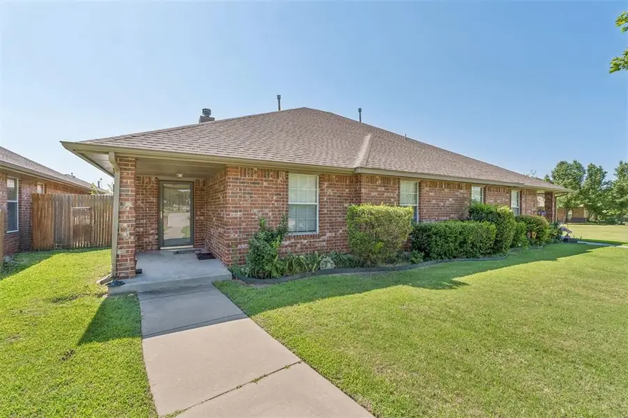 400 N Willowood Drive #400 and 402, Yukon, OK 73099 - #3
