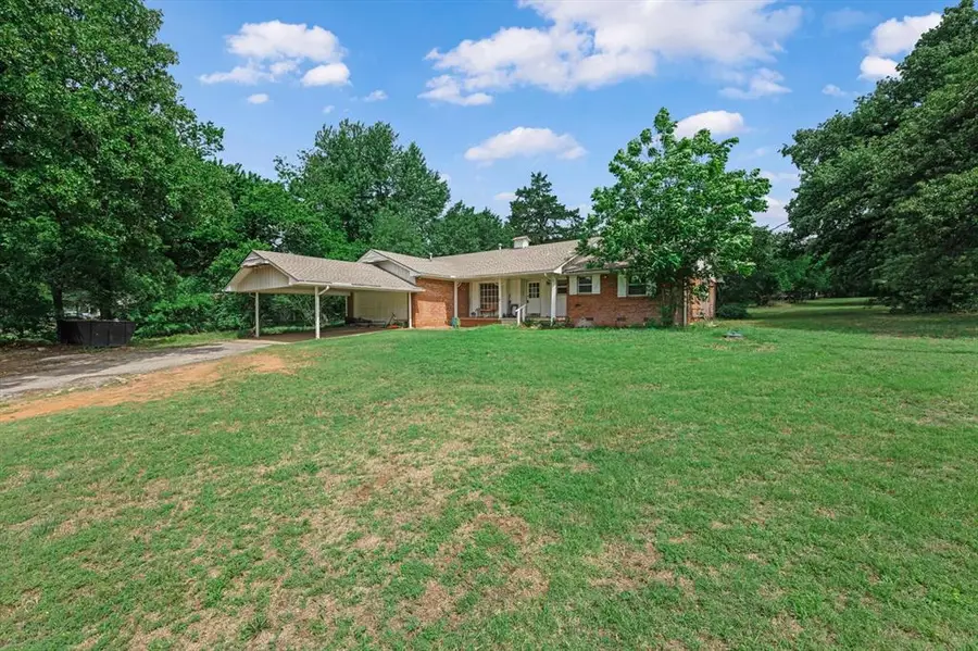 1421 E Covell Road, Edmond, OK 73034 - #3