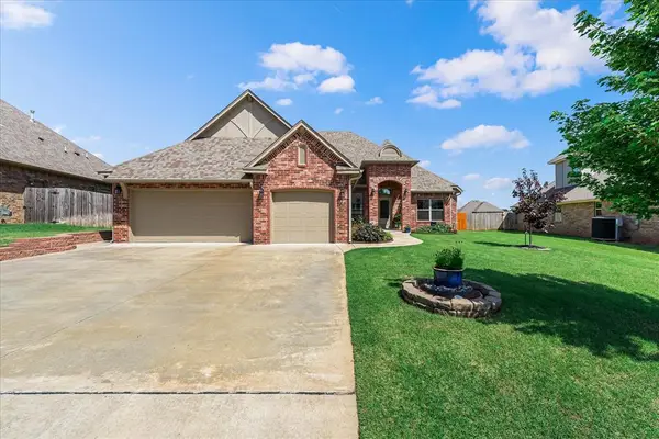 3200 Drake Crest Drive, Edmond, OK 73034