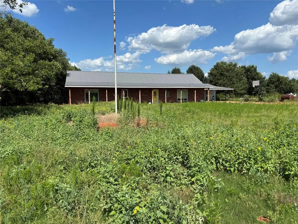 15031 County Road 1130 Road, Lookeba, OK 73053 - #1