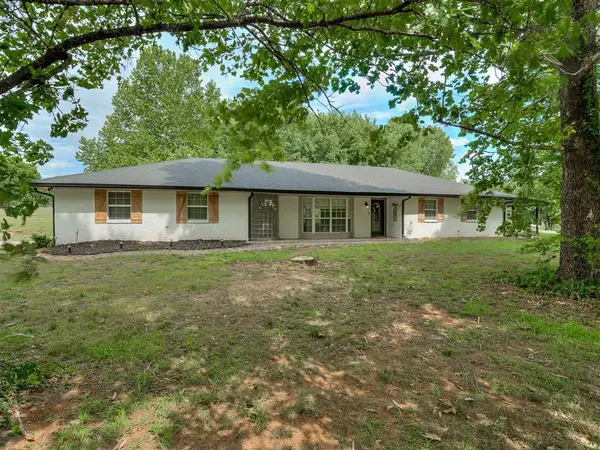 859 S Morgan Road, Blanchard, OK 73010