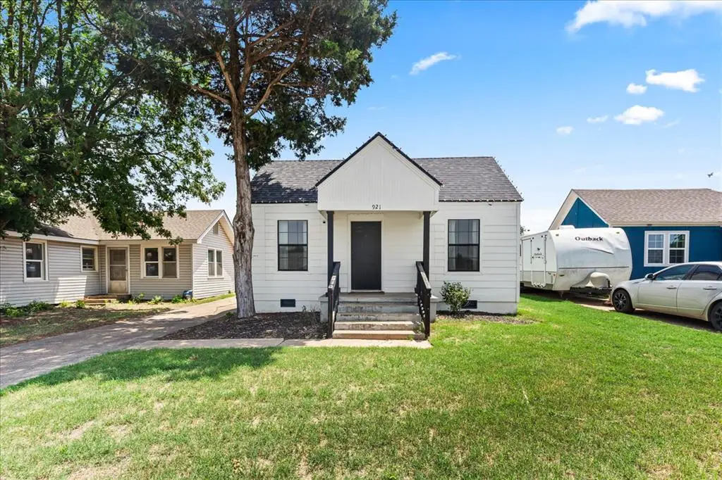 921 S Reno Avenue, El Reno, OK 73036 - #1