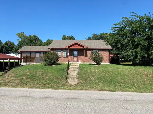 410 N C Street, Cement, OK 73017