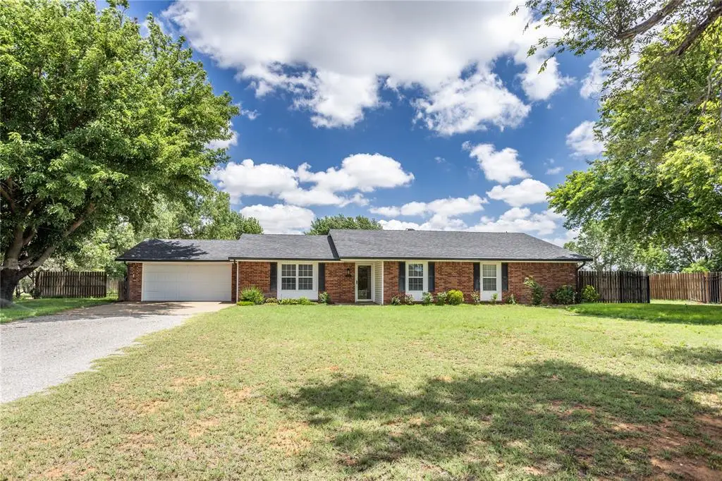 10058 N Lark Road, Weatherford, OK 73096 - #1