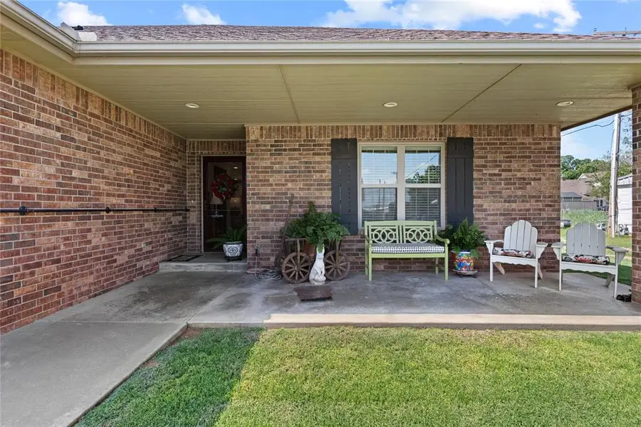 123 W 6th Street, Hydro, OK 73048 - #3