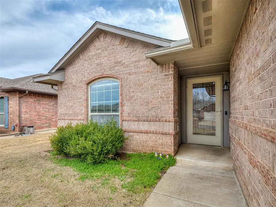 5610 Clearwater Drive, Oklahoma City, OK 73179 - #2