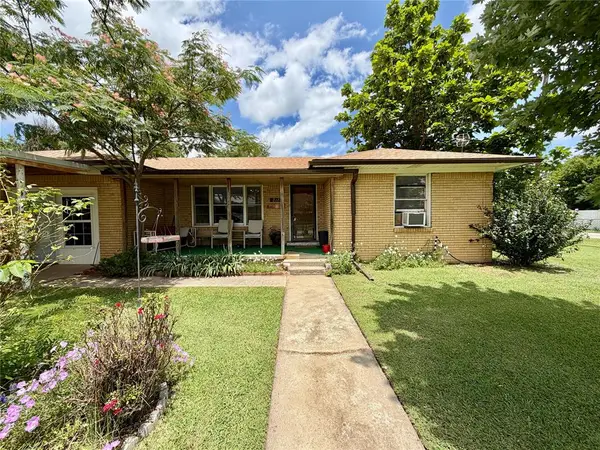 218 E H Street, Ringling, OK 73456