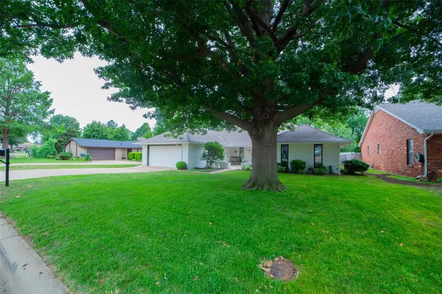 9605 S Trafalgar Drive, Oklahoma City, OK 73139 - #2