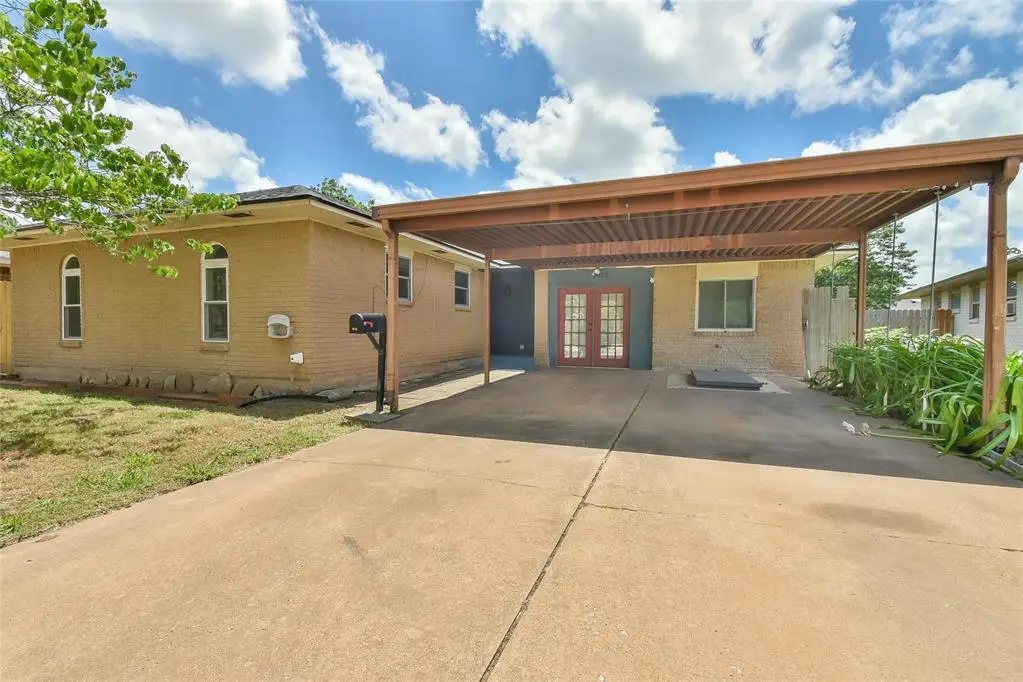 1012 NW 7th Place, Moore, OK 73160 - #1