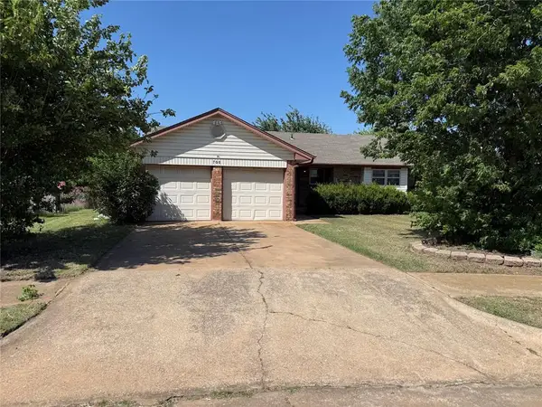 708 Wilkinson Drive, Moore, OK 73160