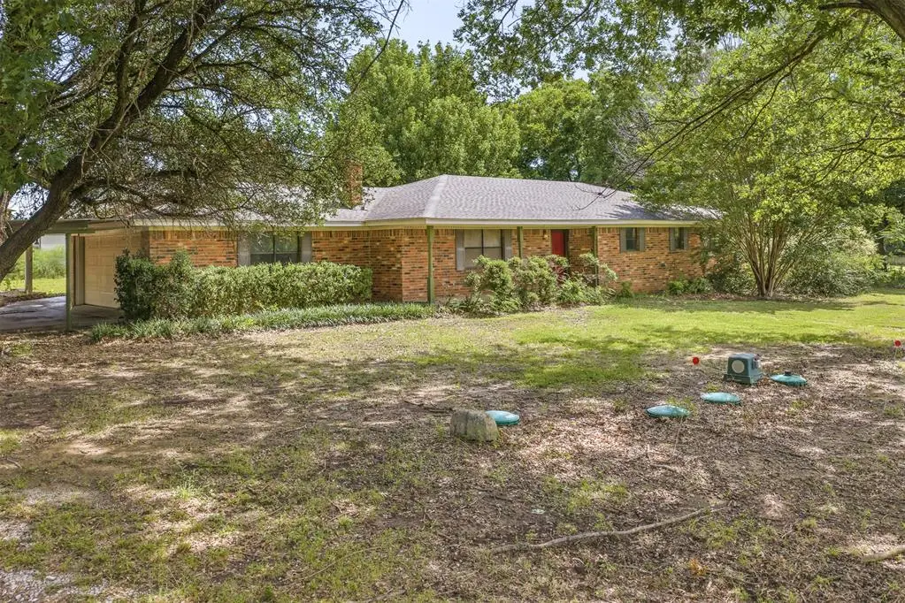 9102 E 32 Highway, Marietta, OK 73448 - #1