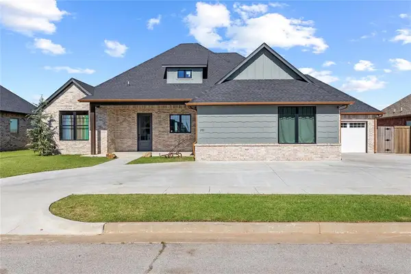 201 Carlow Way, Yukon, OK 73099