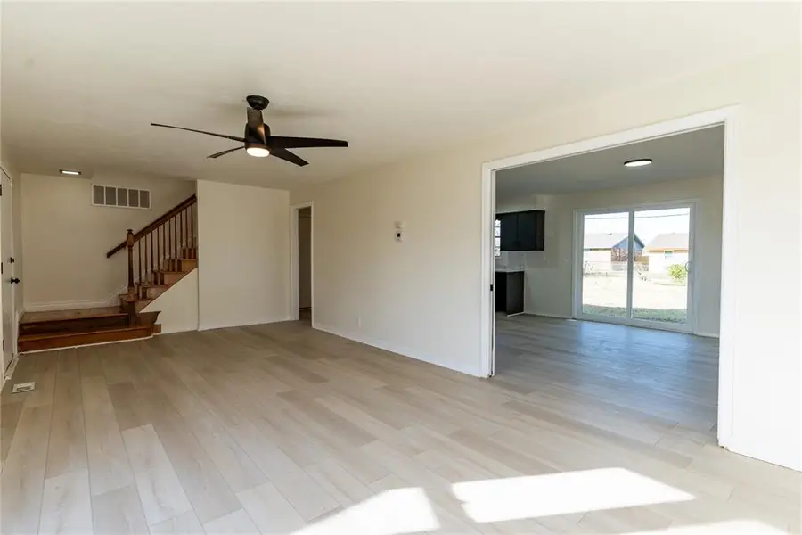 913 NE 81st Street, Oklahoma City, OK 73114 - #3