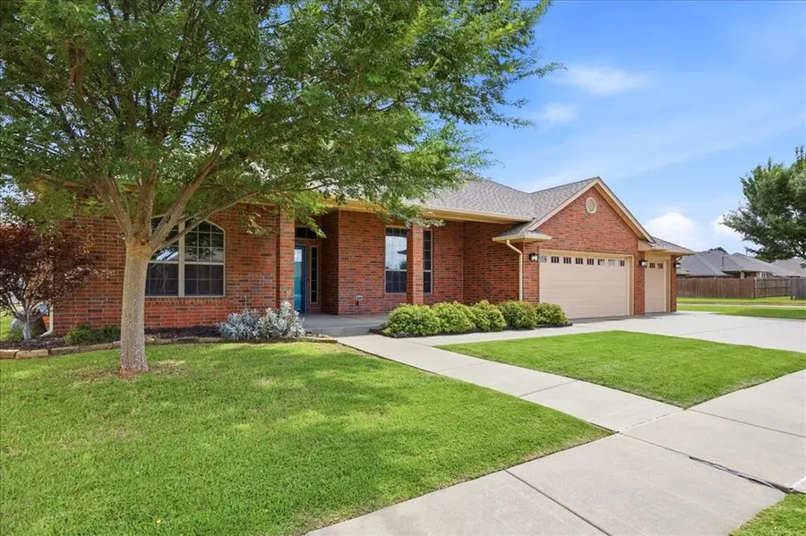 8728 NW 72nd Court, Warr Acres, OK 73132 - #2