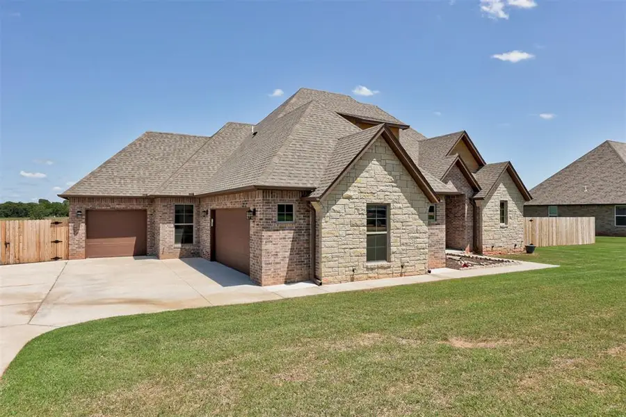 12859 Meadow Ridge Drive, Shawnee, OK 74804 - #3