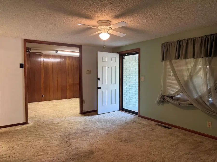 218 S Ruth Avenue, Shawnee, OK 74801 - #3