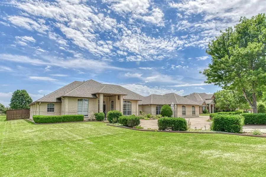 1508 SW 35th Street, Moore, OK 73160 - #2