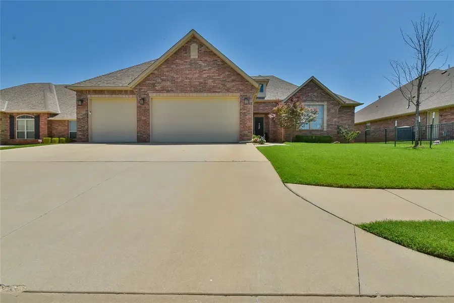 632 Spavinaw Lane, Edmond, OK 73025 - #2