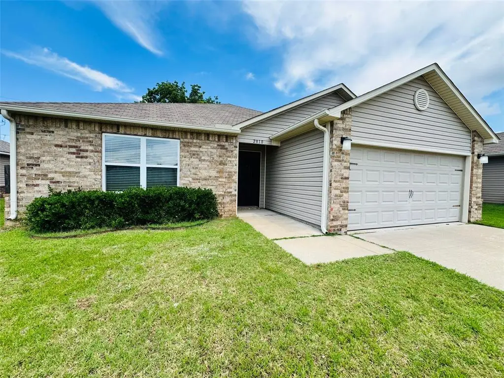 2810 E Pittsburg Street, Broken Arrow, OK 74014 - #1