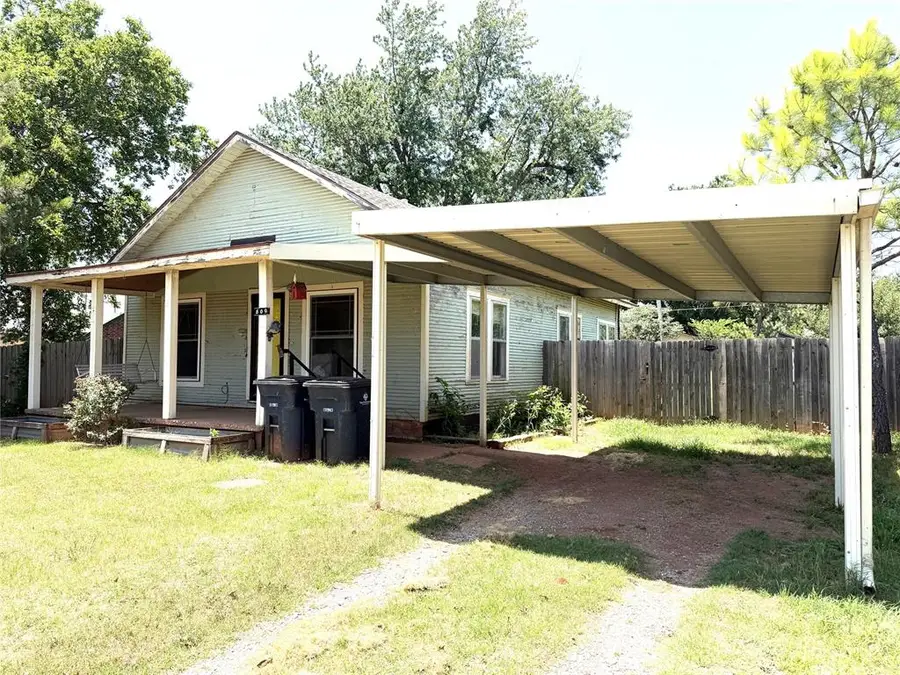 809 N Harrison Avenue, Blanchard, OK 73010 - #3
