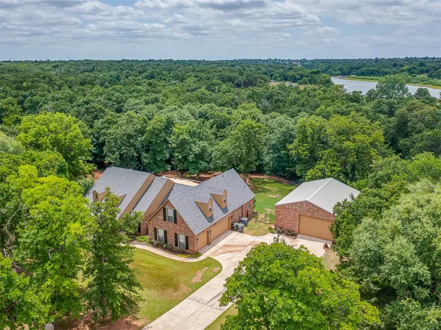 10461 Ridgeview Drive, Edmond, OK 73034 - #3