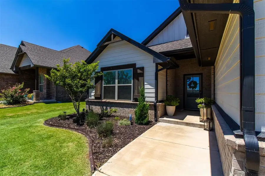 9033 NW 118th Street, Yukon, OK 73099 - #2