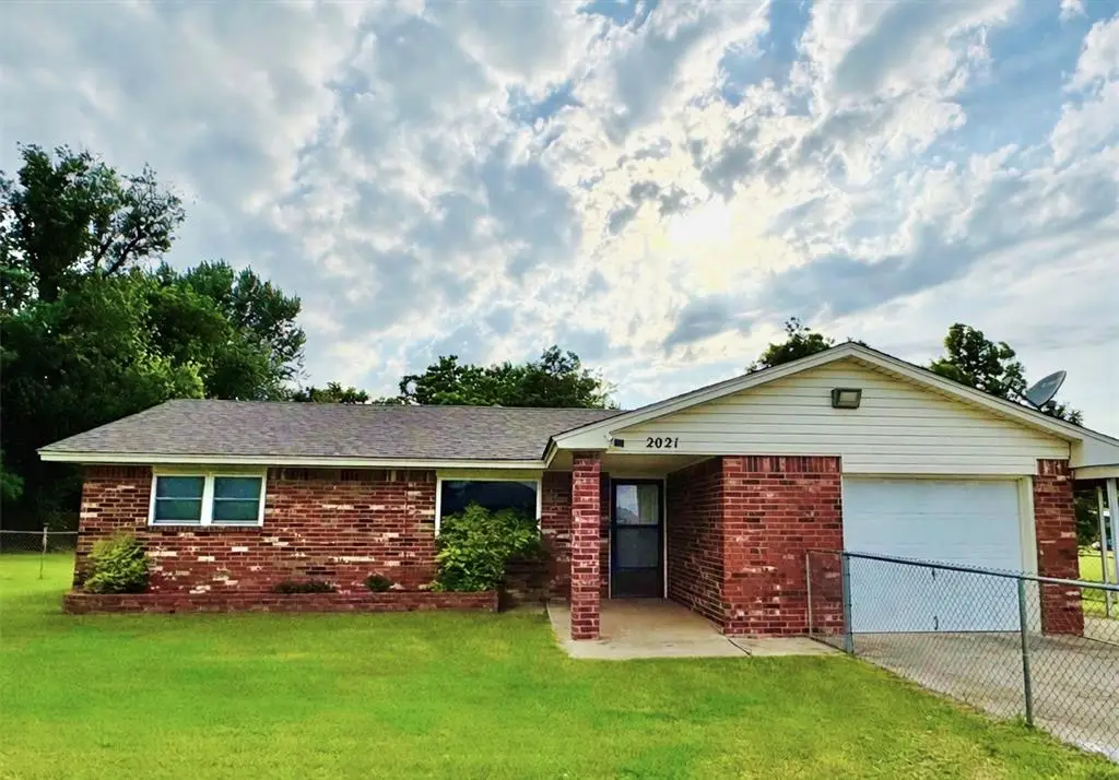 2021 N Draper Avenue, Choctaw, OK 73020 - #1