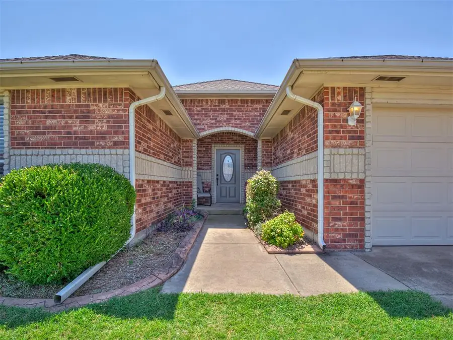 11108 SW 8th Street, Yukon, OK 73099 - #2