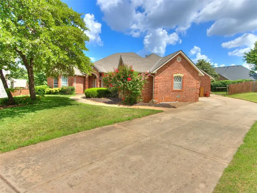 712 Fox Bend Trail, Edmond, OK 73034 - #3