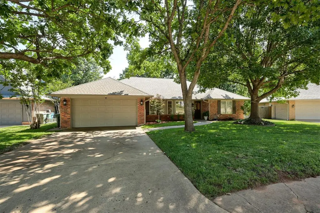 1412 Pine Oak Drive, Edmond, OK 73034 - #1
