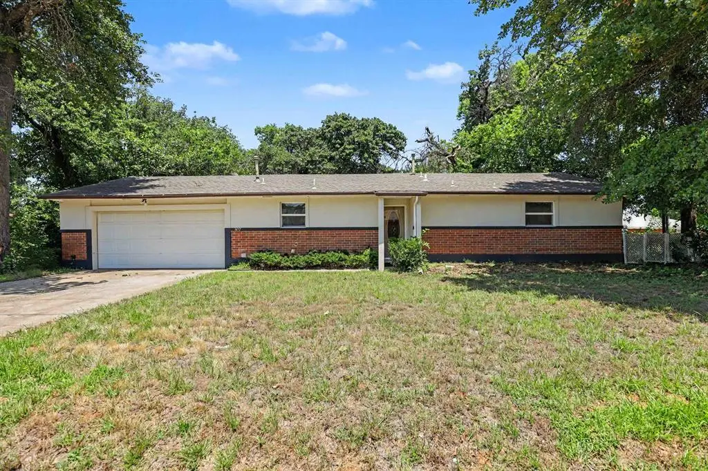 9617 NE 4th Street, Midwest City, OK 73130 - #1