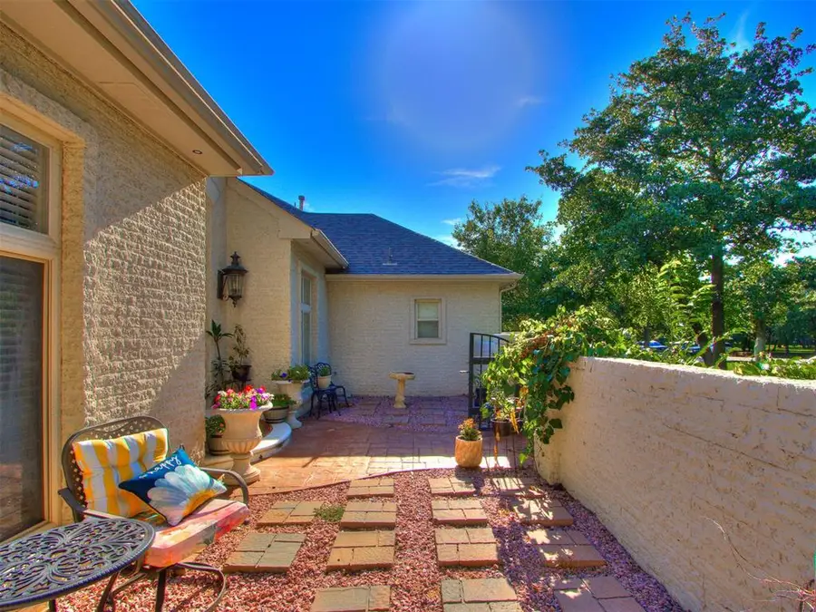 2600 Chaumont, Edmond, OK 73034 - #3