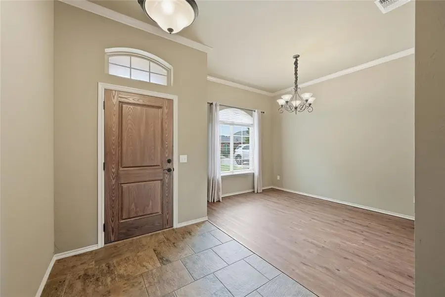 10337 Hawthorn Drive, Oklahoma City, OK 73120 - #3