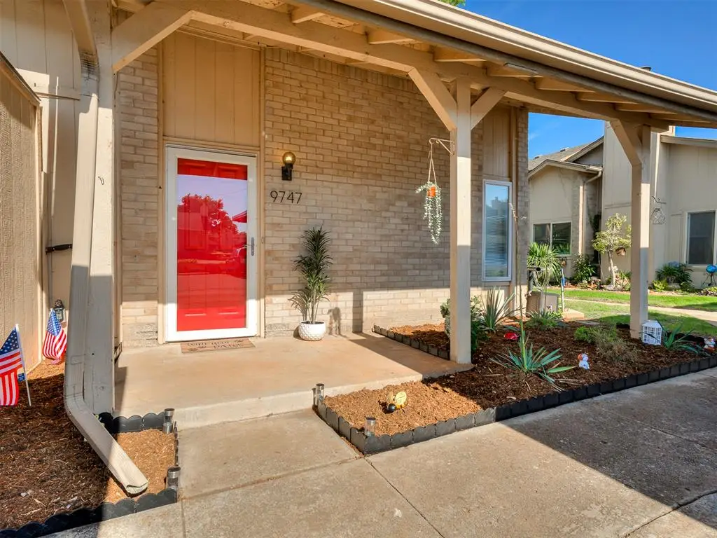 9747 Hefner Village Boulevard, Oklahoma City, OK 73162 - #1