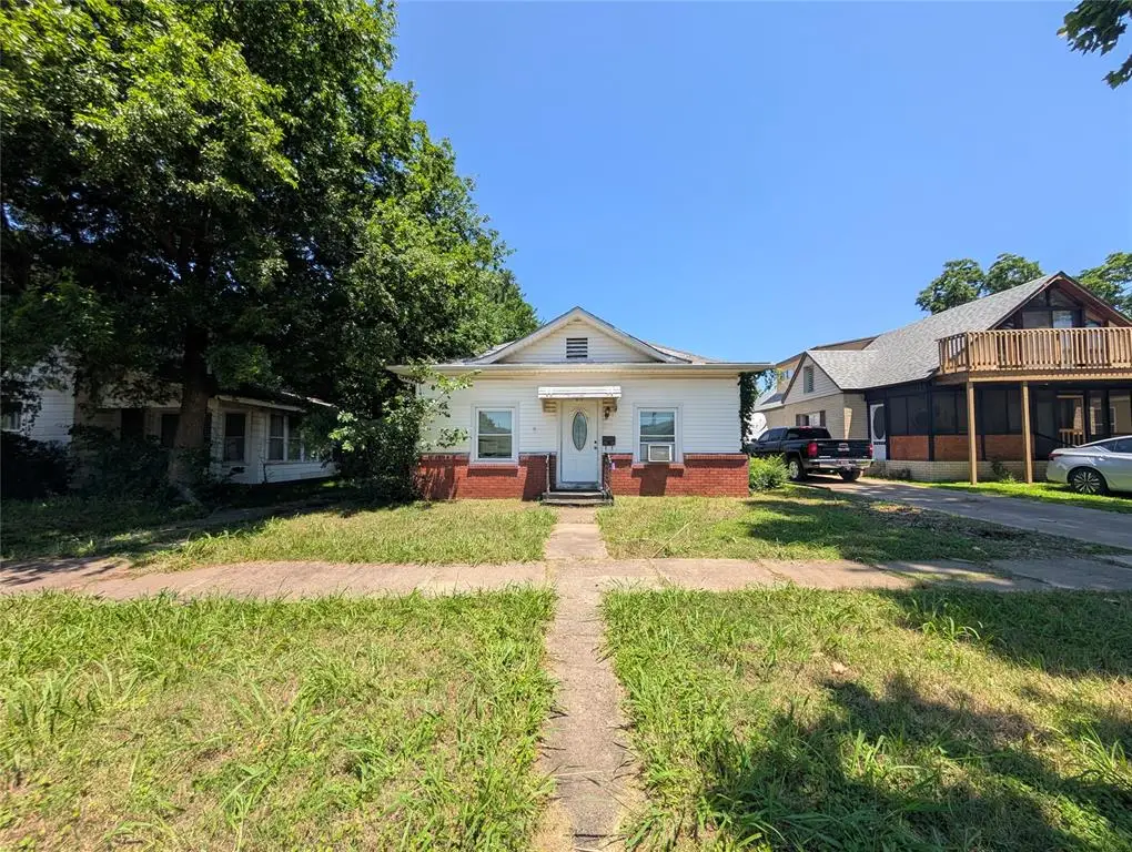 814 W Broadway Street, Henryetta, OK 74437 - #1