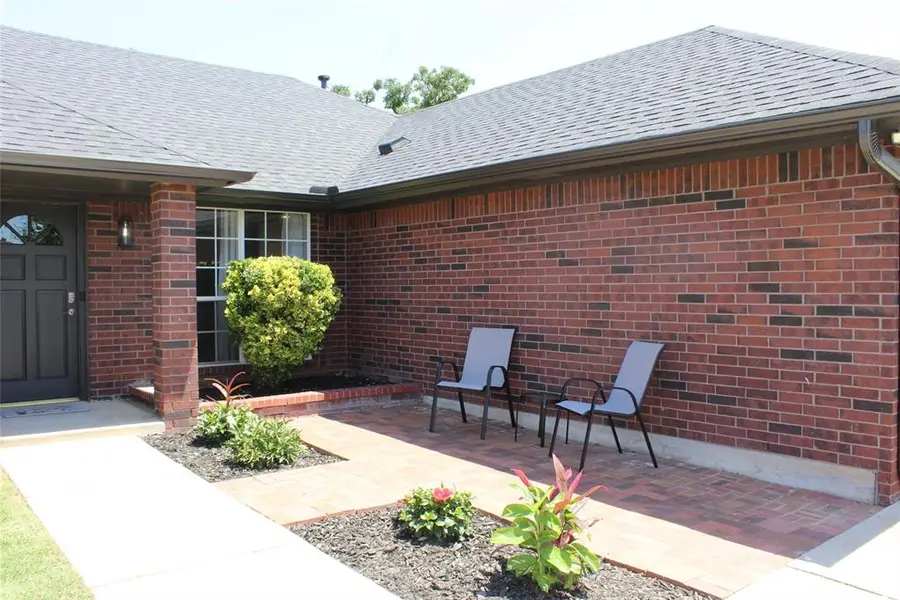 14813 Twelve Oaks Drive, Choctaw, OK 73020 - #2