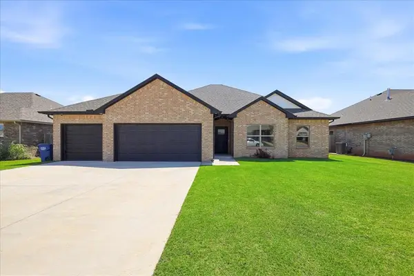 704 N Cottontail Way, Mustang, OK 73064