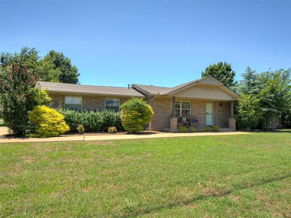 601 SW 9th Street, Moore, OK 73160 - #1
