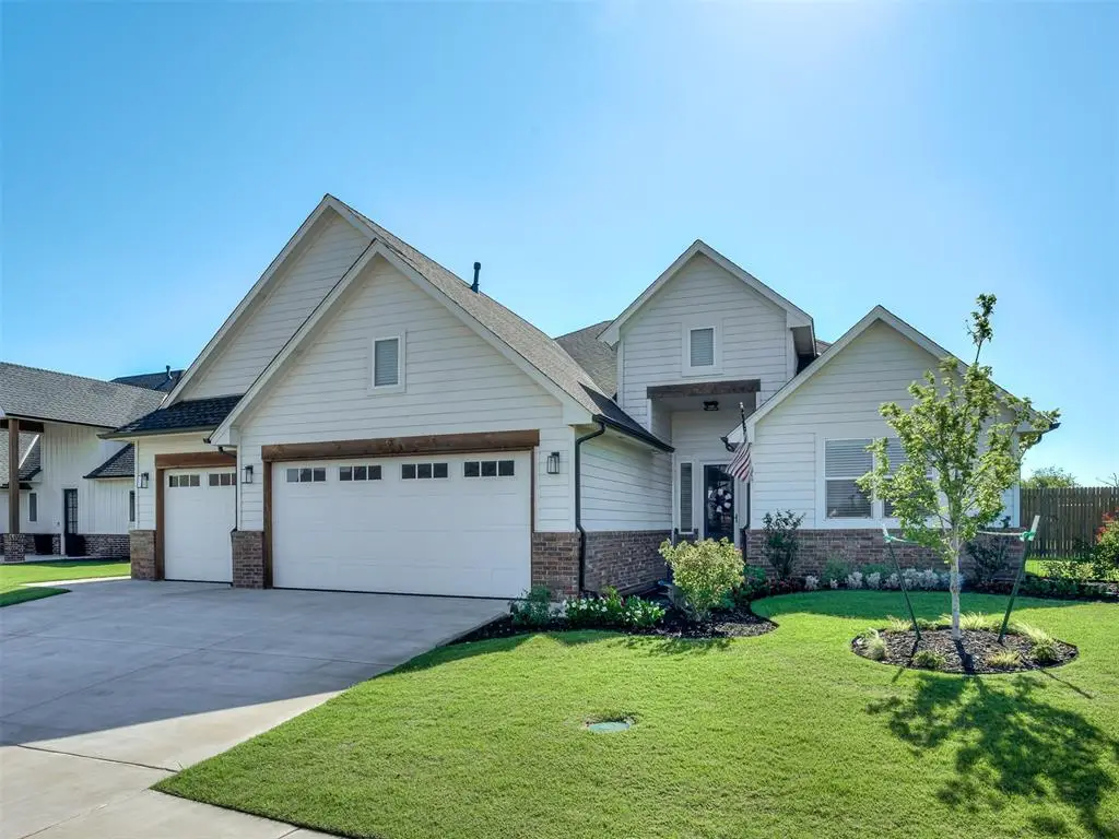 208 Braxton Way, Yukon, OK 73099 - #1