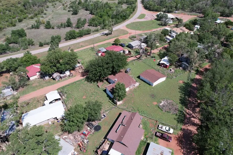 20456 E 1410 Rd #92, Lone Wolf, OK 73655 - #3