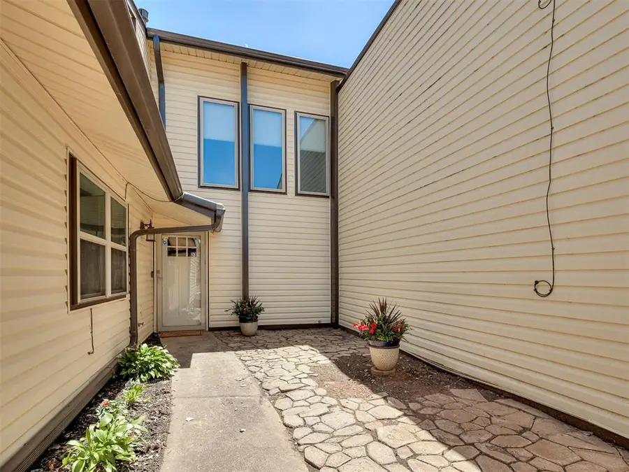 4606 Hemlock Lane, Oklahoma City, OK 73162 - #3
