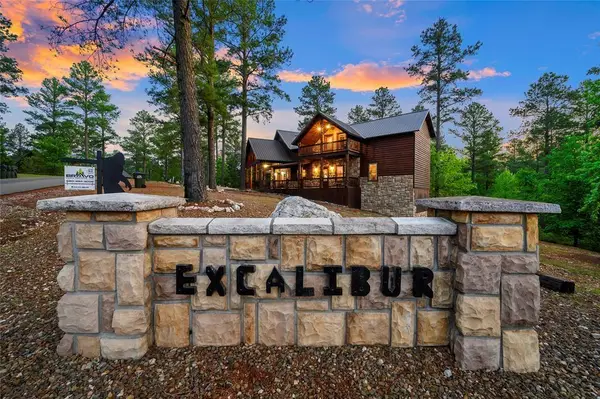 412 W Eagle Mountain Trail, Broken Bow, OK 74728