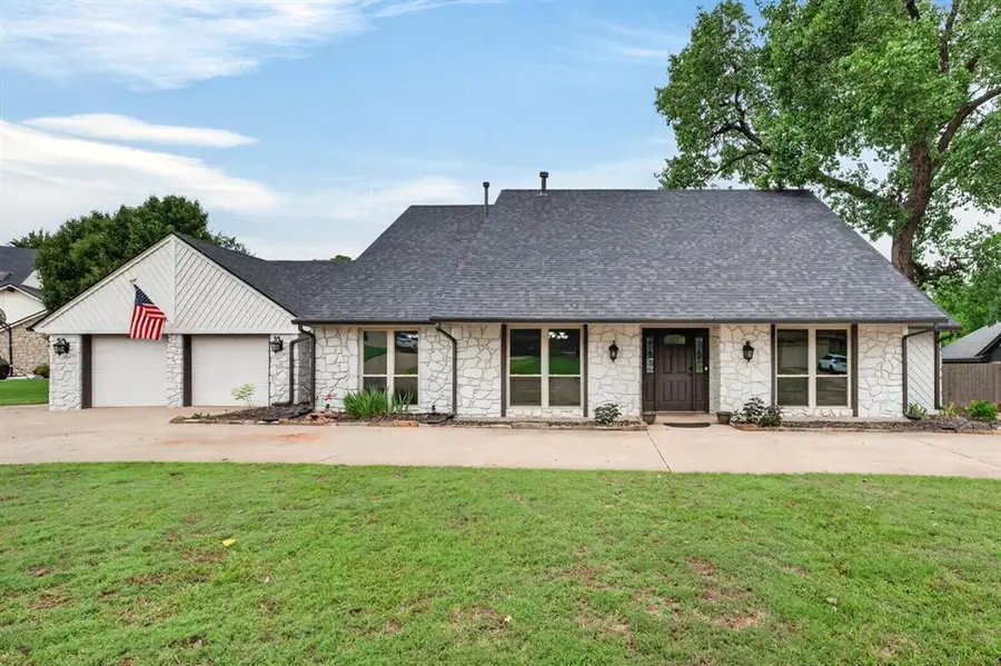 1809 Nighthawk Court, Edmond, OK 73034 - #3