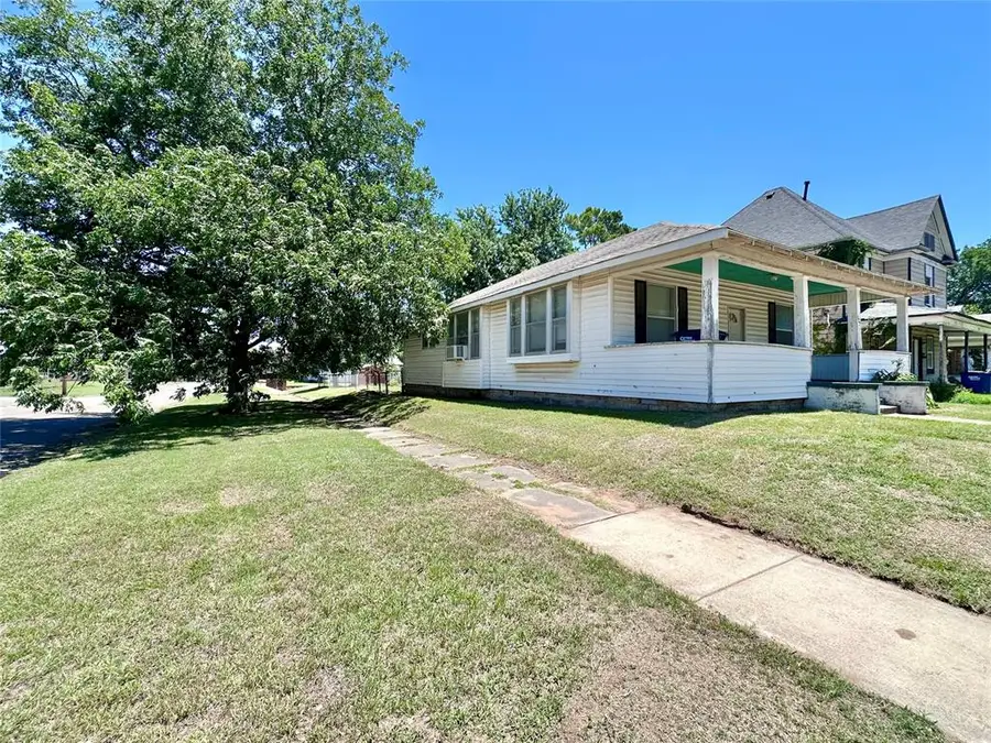327 N Park Avenue, Shawnee, OK 74801 - #2