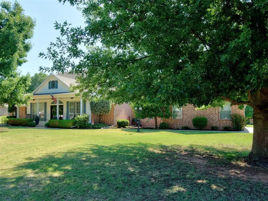 610 W Ridge Drive, Tuttle, OK 73089 - #2