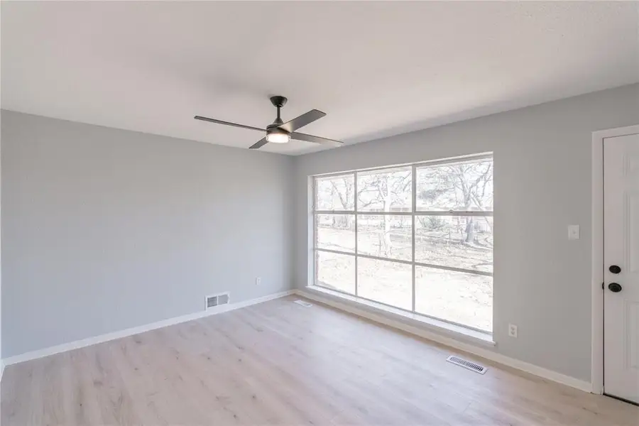 3024 N Vermont Avenue, Oklahoma City, OK 73107 - #3