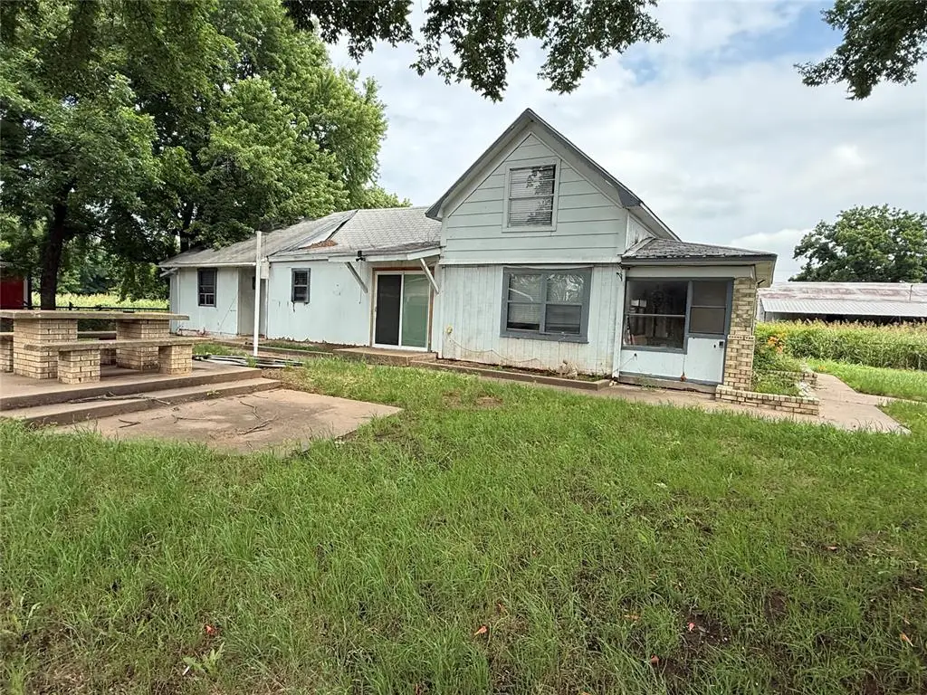 513 11th Street, Pawnee, OK 74058 - #1