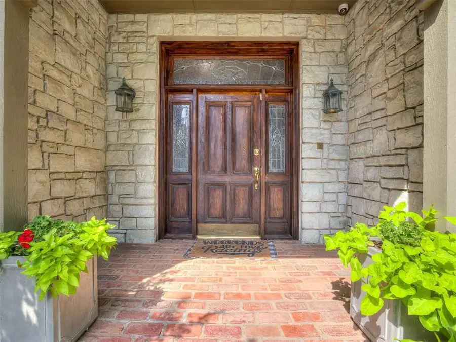 1605 Castle Rock Road, Yukon, OK 73099 - #2